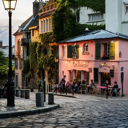 Montmartre Place Du Tertre Quiet & Bright * Parijs